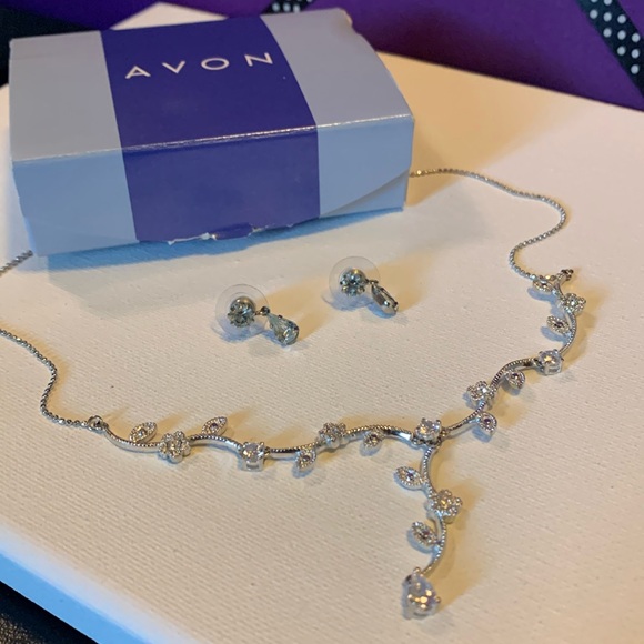 Avon Silvertone Vine Y-Necklace Vintage Earrings & Necklace Set - Picture 3 of 5